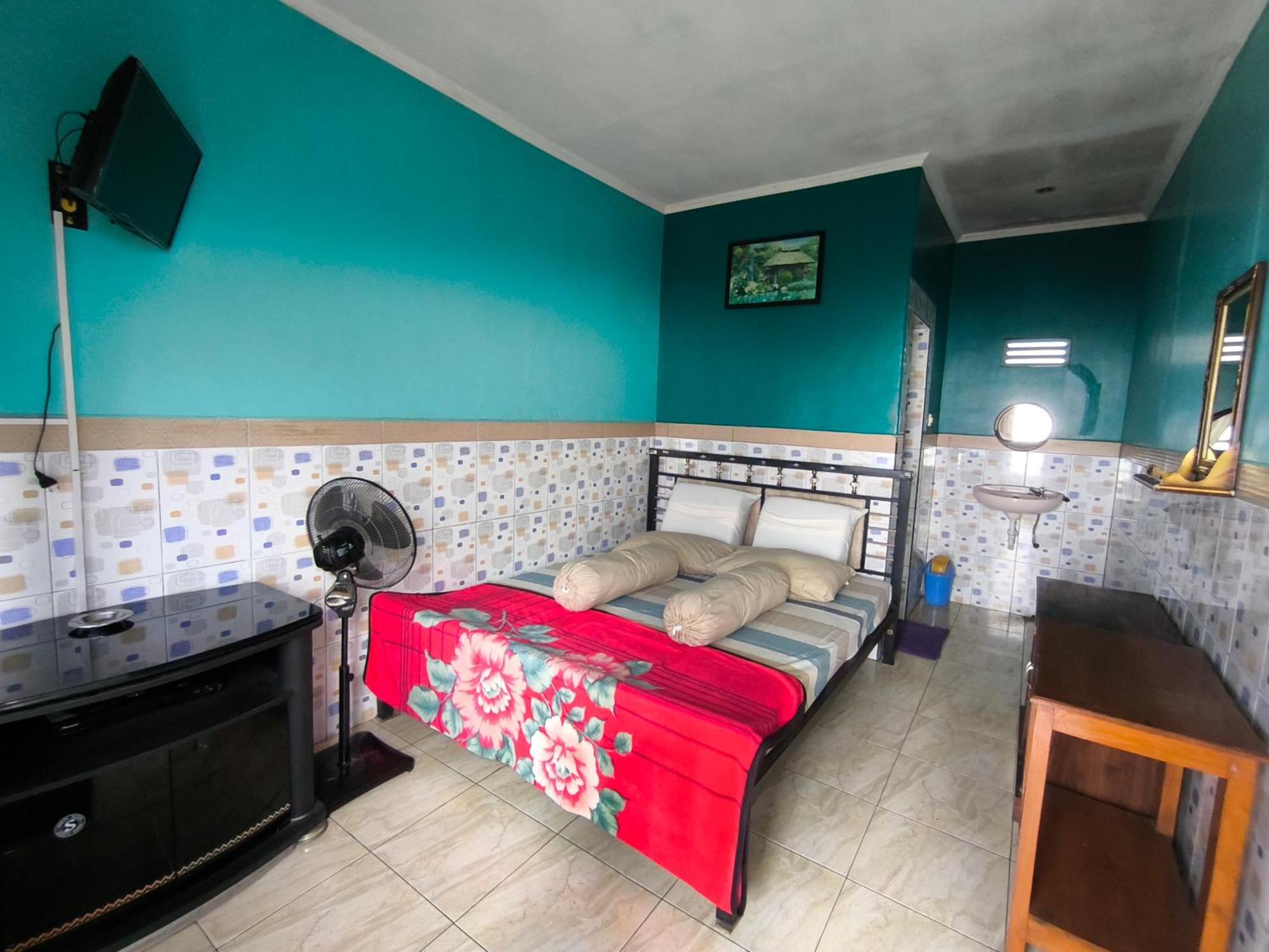 Villa Raung Indah Tretes Prigen Room photo